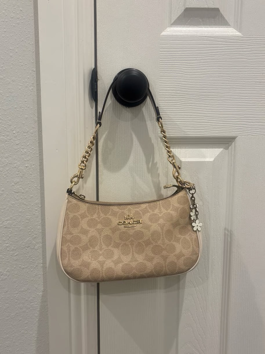 Coach Teri Shoulder Bag In Signature Canvas - Beige premium Dupe