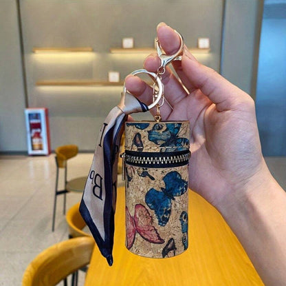 Chic Vintage-Inspired Lipstick Holder - Keychain