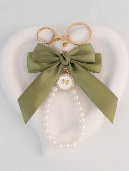 Pearl Bow Bag Charm - keychain