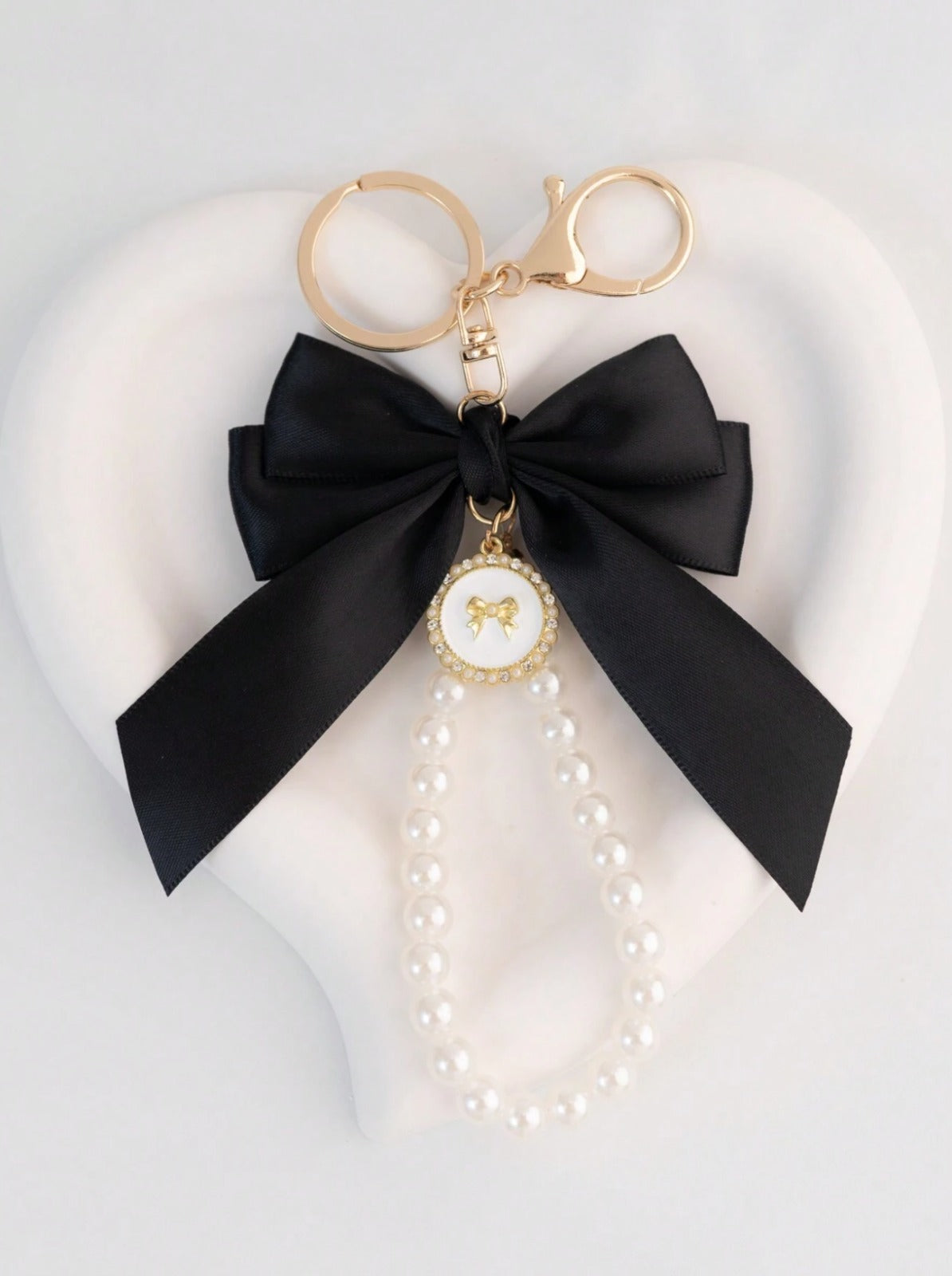Pearl Bow Bag Charm - keychain