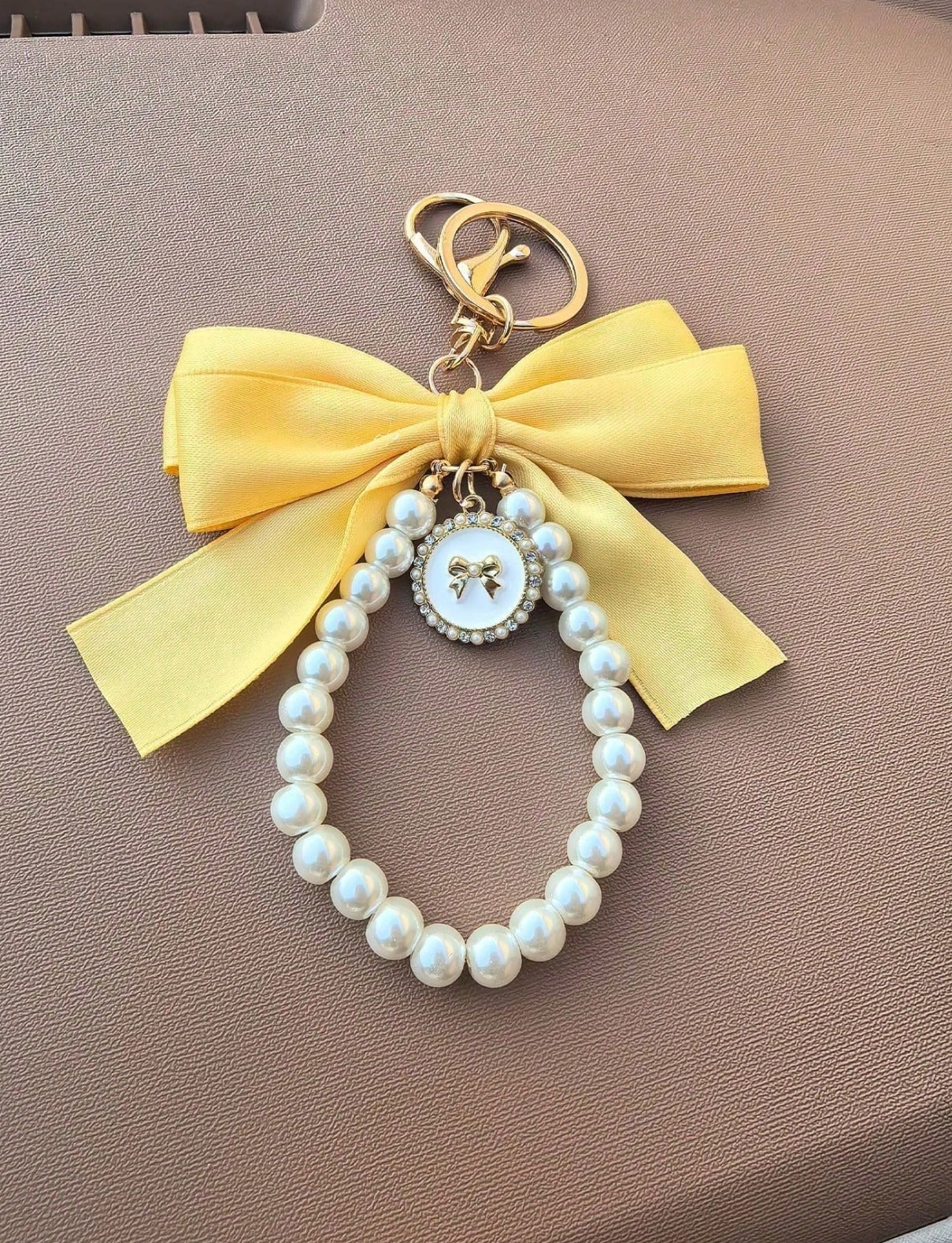Pearl Bow Bag Charm - keychain