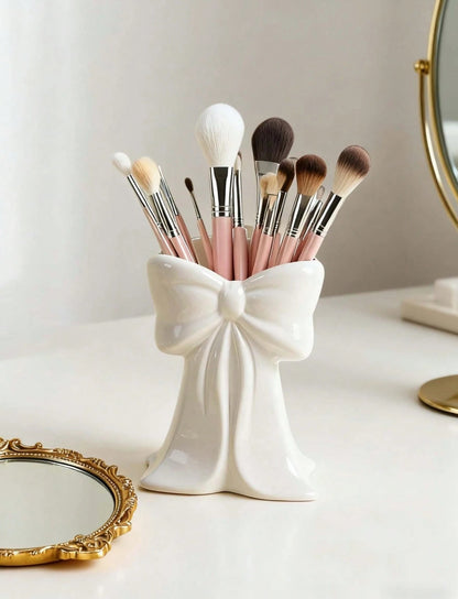 Bow-Shaped Makeup Brushes Holder - organizer