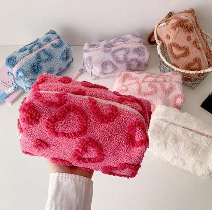 Heart-Shaped Large Capacity pouch - Organizer